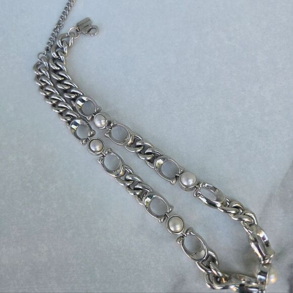Coach Signature Curb Silver Plated Monogram w Glass Pearl Beads Necklace - Picture 4 of 8